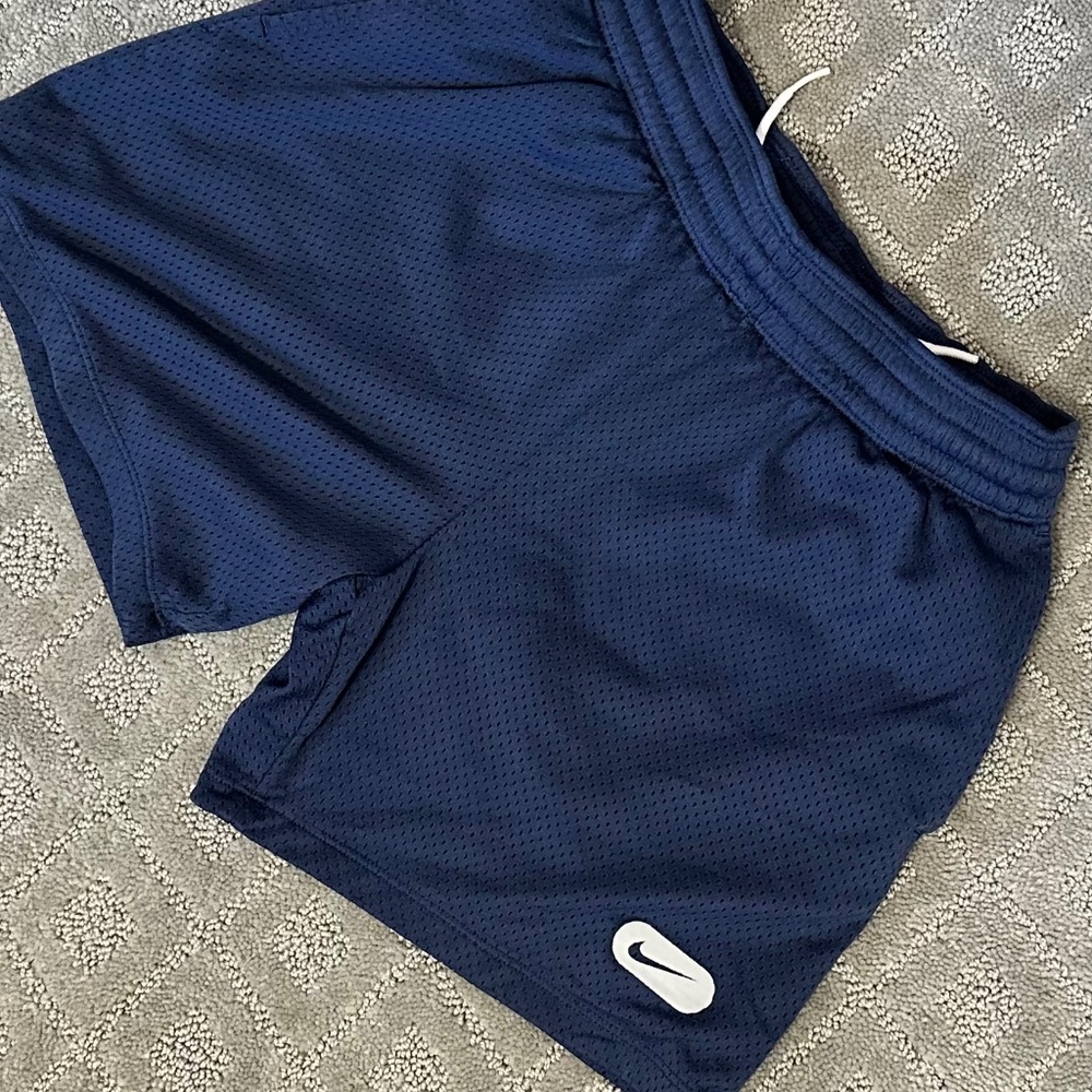Boys Medium Nike Shorts